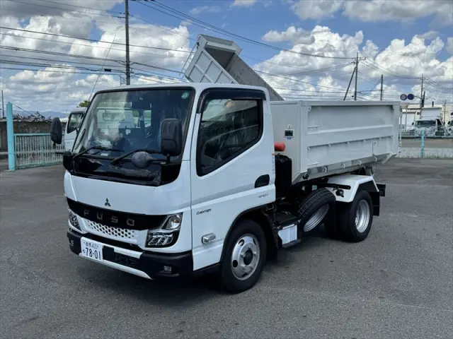 三菱 キャンター 2RG-FBAV0(2WD)の写真1