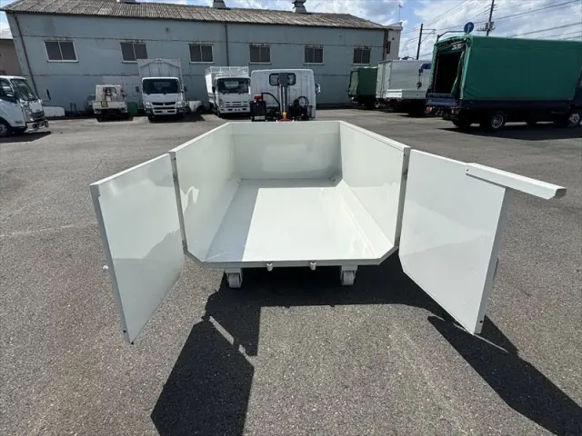 三菱 キャンター 2RG-FBAV0(2WD)の写真13