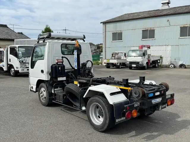 いすゞ エルフ TPG-NKR85AN(2WD)の写真4