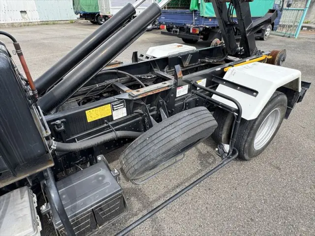 いすゞ エルフ TPG-NKR85AN(2WD)の写真11