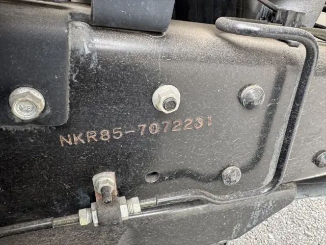 いすゞ エルフ TPG-NKR85AN(2WD)の写真16