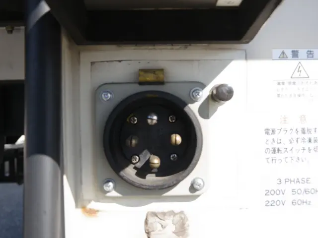 三菱 ファイター TKG-FK71F(2WD)の写真17