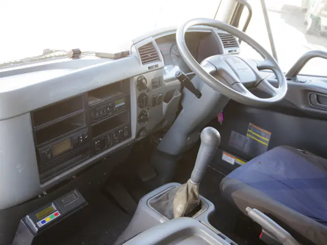 三菱 ファイター TKG-FK71F(2WD)の写真33