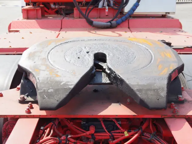 日野 プロフィア QPG-SS1EKDA(6x4)の写真5