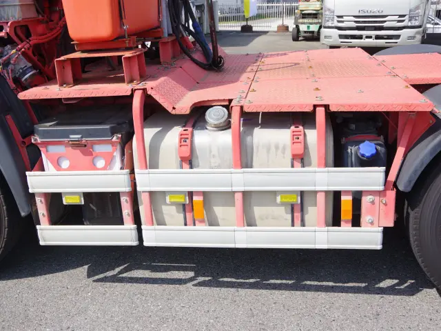 日野 プロフィア QPG-SS1EKDA(6x4)の写真10