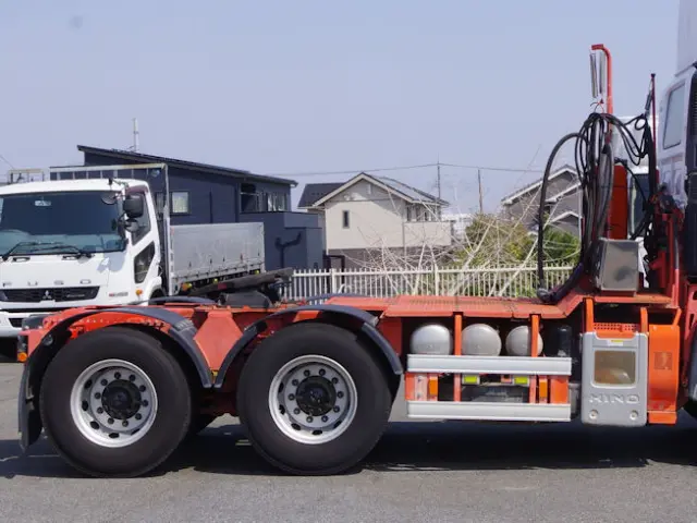 日野 プロフィア QPG-SS1EKDA(6x4)の写真13