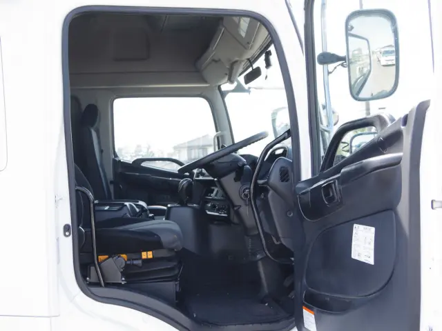 日野 プロフィア QPG-SS1EKDA(6x4)の写真24