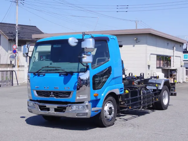 三菱 ファイター QKG-FK62FZ(2WD)の写真1