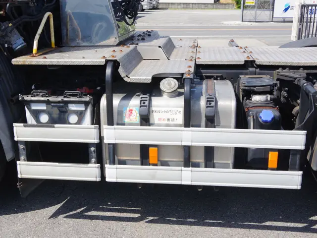 日野 プロフィア QKG-SS1EKAG(6x4)の写真15