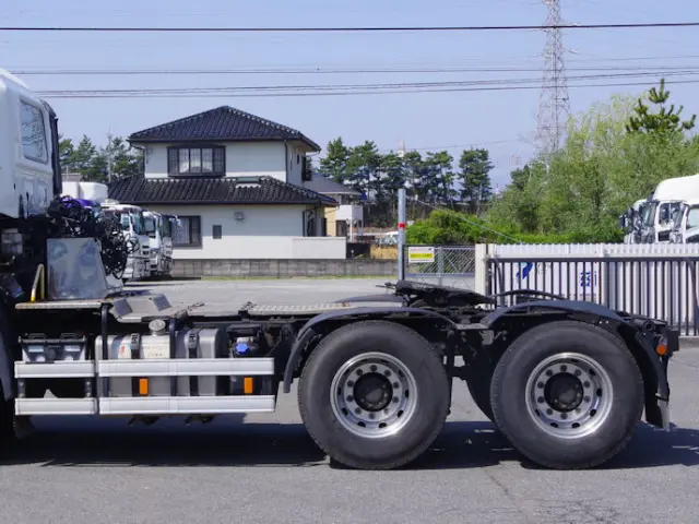 日野 プロフィア QKG-SS1EKAG(6x4)の写真20