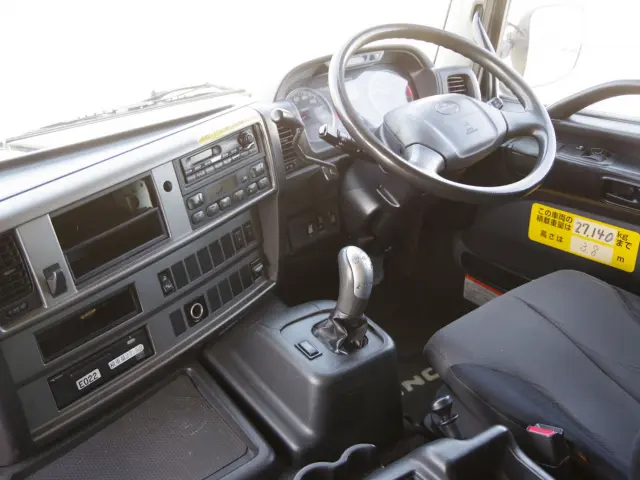 日野 プロフィア QKG-SS1EKAG(6x4)の写真27
