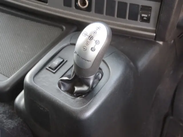 日野 プロフィア QKG-SS1EKAG(6x4)の写真29