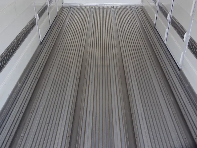 三菱 ファイター 2KG-FK65FY(2WD)の写真12