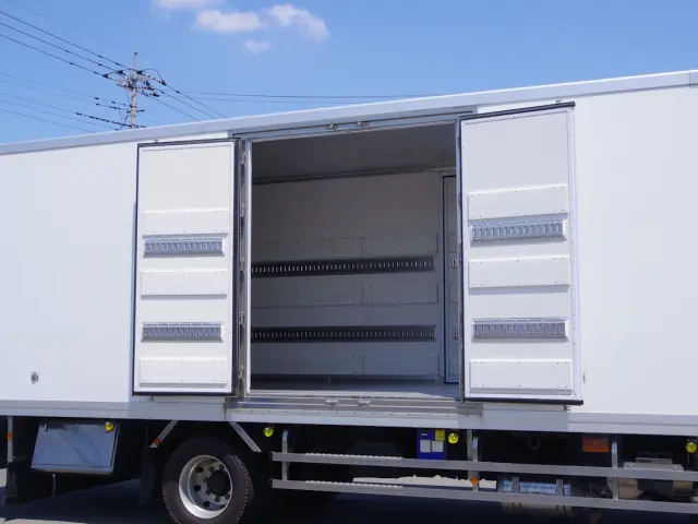 三菱 ファイター 2KG-FK65FY(2WD)の写真18