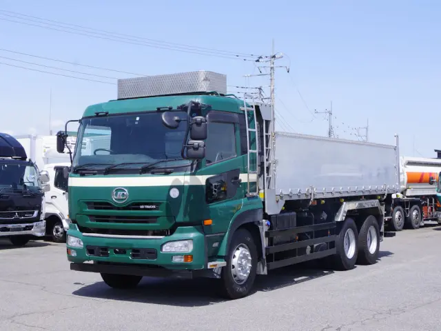 ＵＤ クオン QKG-CD5YL(6x2)の写真1