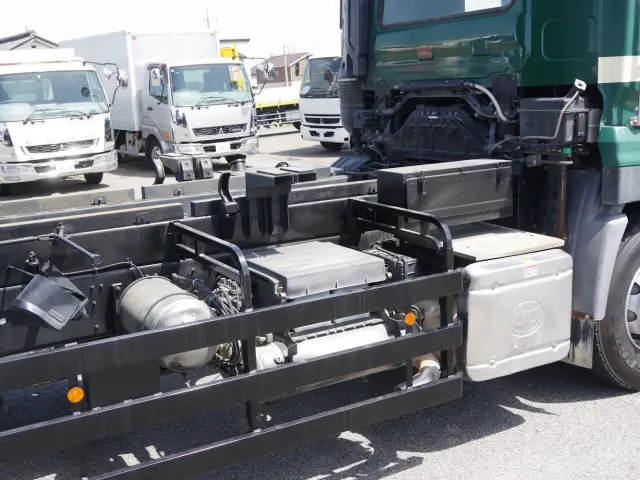 UD クオン QKG-CD5YL(6x2)の写真14