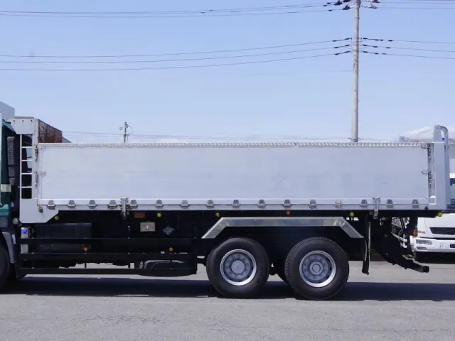 UD クオン QKG-CD5YL(6x2)の写真18