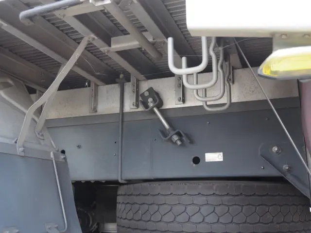 いすゞ ギガ QKG-CYE77BZ(その他)の写真7