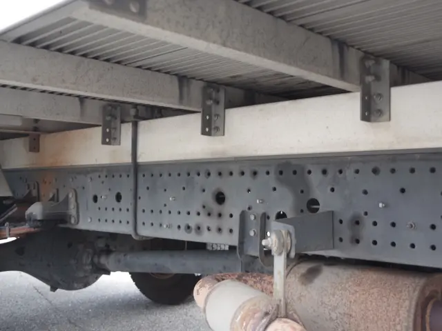 いすゞ フォワード TKG-FRR90S2(2WD)の写真7