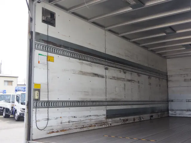 いすゞ フォワード TKG-FRR90S2(2WD)の写真16