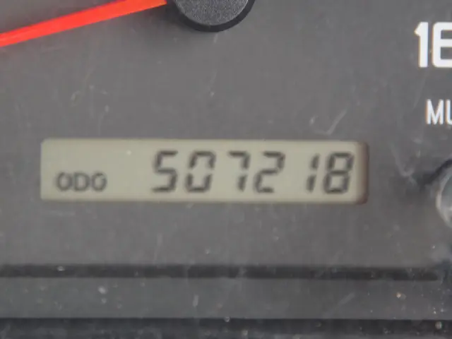 いすゞ フォワード TKG-FRR90S2(2WD)の写真35