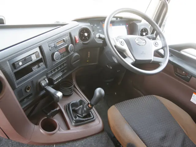 日野 プロフィア 2DG-FN1AGA(その他)の写真24