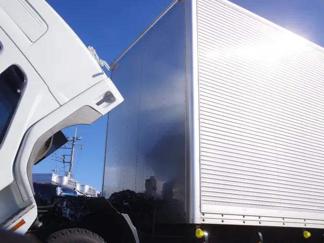 三菱 ファイター 2KG-FK61F(2WD)の写真17