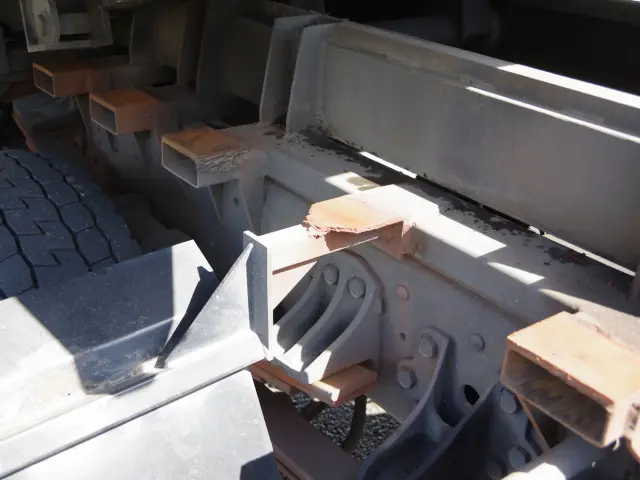 三菱 ファイター QKG-FK62FZ(2WD)の写真8