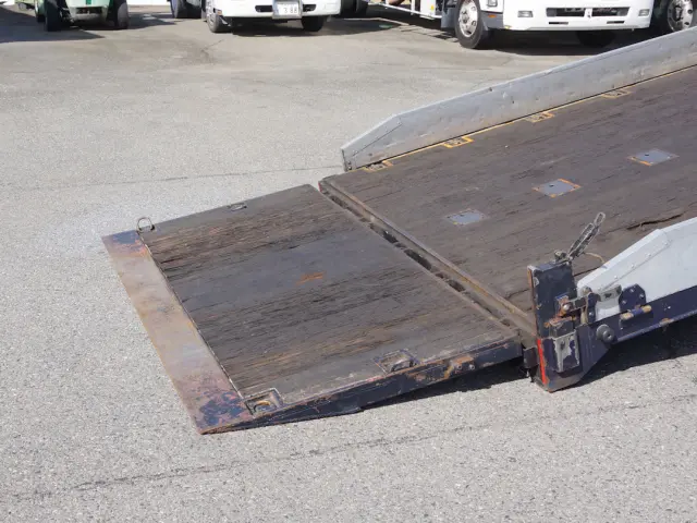 三菱 ファイター QKG-FK62FZ(2WD)の写真16