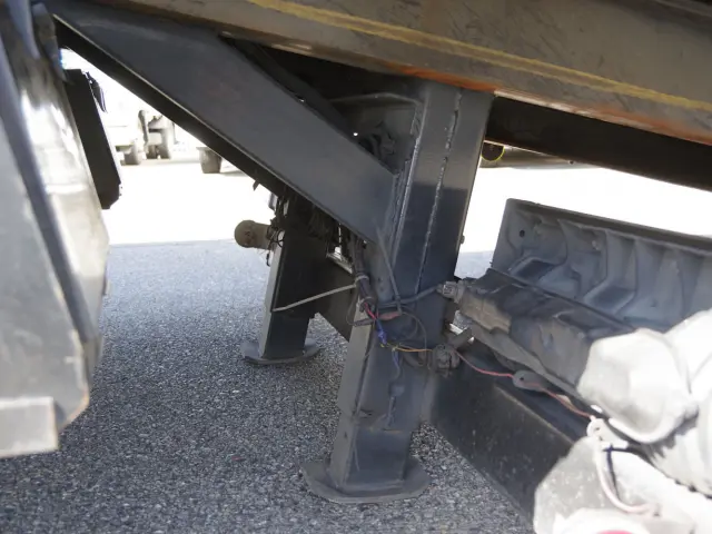 三菱 ファイター QKG-FK62FZ(2WD)の写真17