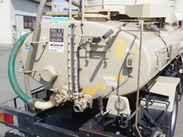 いすゞ エルフ TPG-NKR85N(2WD)の写真10