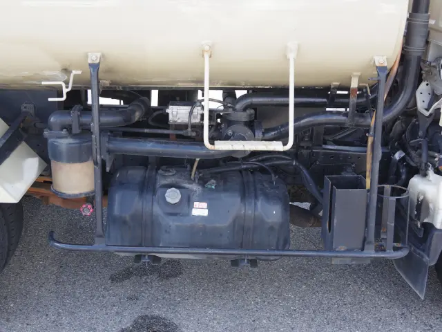 いすゞ エルフ TPG-NKR85N(2WD)の写真15