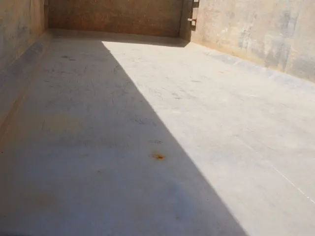 いすゞ フォワード QKG-FVZ34U2(2WD)の写真14