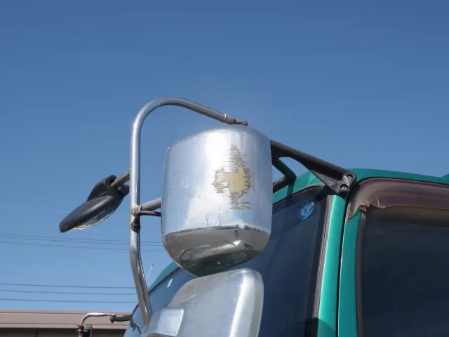 いすゞ フォワード QKG-FVZ34U2(2WD)の写真22