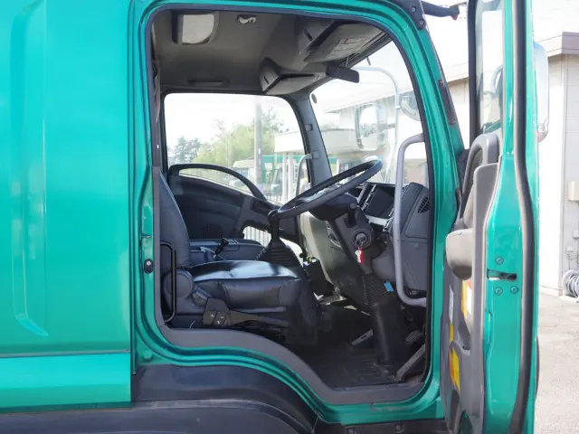 いすゞ フォワード QKG-FVZ34U2(2WD)の写真30