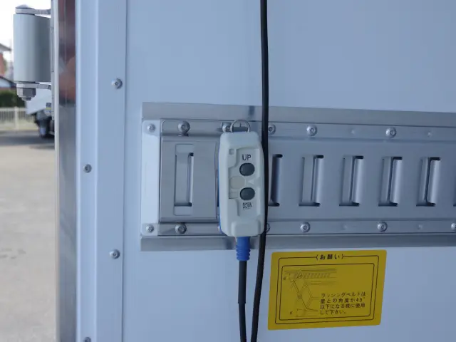 三菱 ファイター 2KG-FK65F(2WD)の写真13