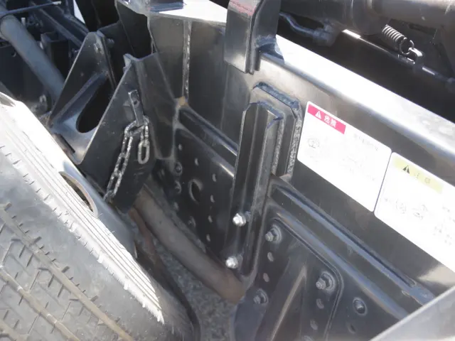 三菱 キャンター 2PG-FBAV0(2WD)の写真6