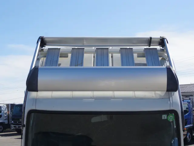 三菱 キャンター 2PG-FBAV0(2WD)の写真15