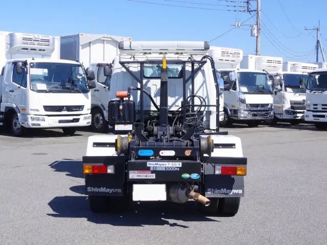 三菱 キャンター 2PG-FBAV0(2WD)の写真18