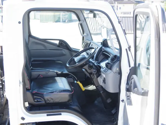 三菱 キャンター 2PG-FBAV0(2WD)の写真27