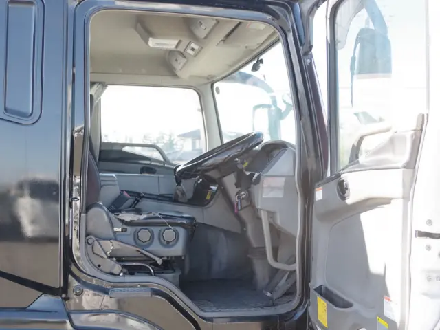 三菱 スーパーグレート QKG-FV60VX(6x4)の写真29