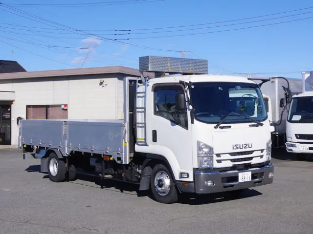 いすゞ フォワード 2RG-FRR90S2(2WD)の写真2