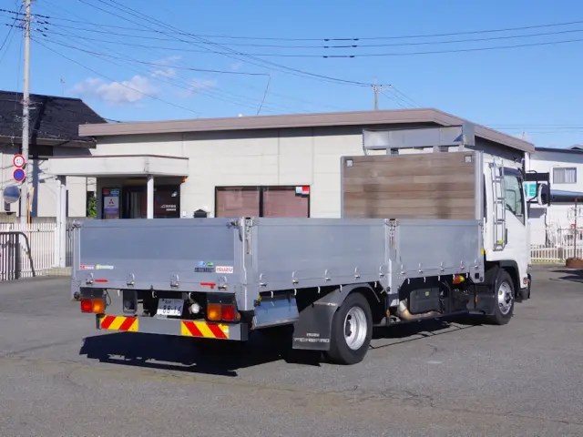 いすゞ フォワード 2RG-FRR90S2(2WD)の写真4