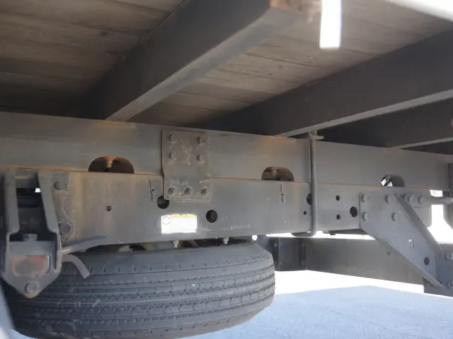 いすゞ フォワード 2RG-FRR90S2(2WD)の写真6