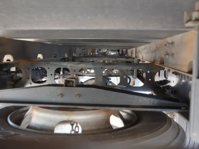 いすゞ フォワード 2RG-FRR90S2(2WD)の写真9