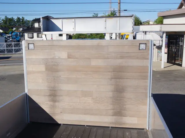 いすゞ フォワード 2RG-FRR90S2(2WD)の写真11