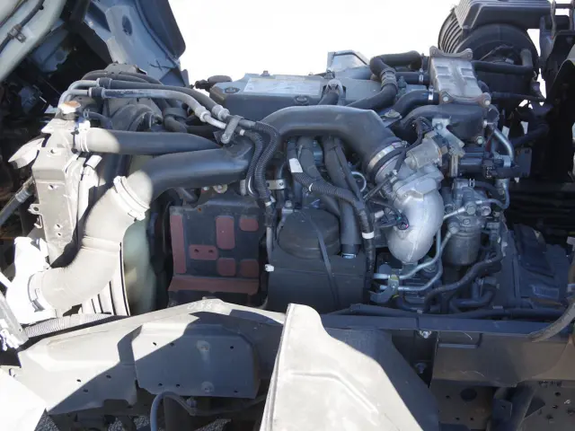 いすゞ フォワード 2RG-FRR90S2(2WD)の写真24