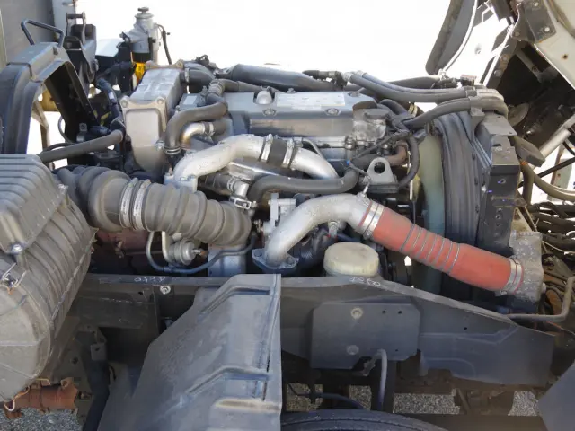 いすゞ フォワード 2RG-FRR90S2(2WD)の写真25