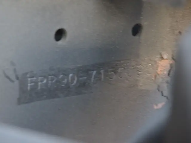 いすゞ フォワード 2RG-FRR90S2(2WD)の写真26