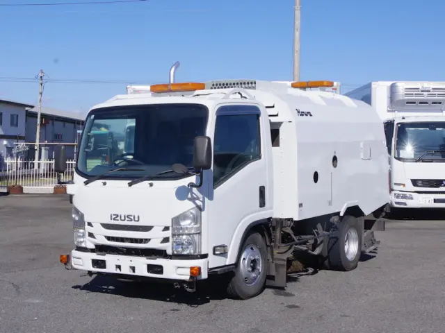 いすゞ エルフ TPG-NMR85N(2WD)の写真1